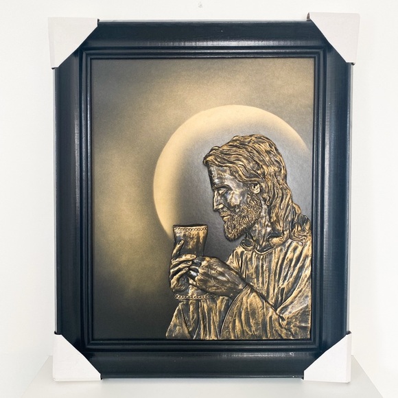 Large 3D Jesus Wall Art – Black & Gold Framed (24.5” x 20”) - Made in Poland - Picture 1 of 6